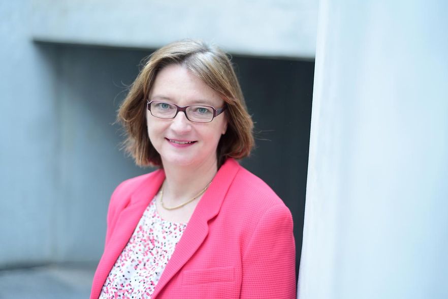 Porträtfoto von Professorin Daniela Rastetter