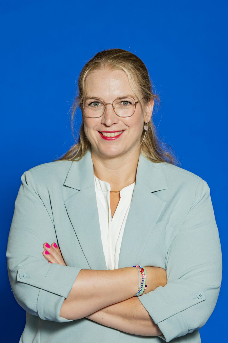 Das Foto zeigt die Co-Leitung der IKS Hamburg, Stephanie Barrientos.
