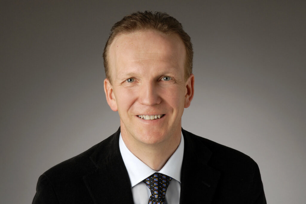 Porträtfoto von Professor Ingenius Gasser