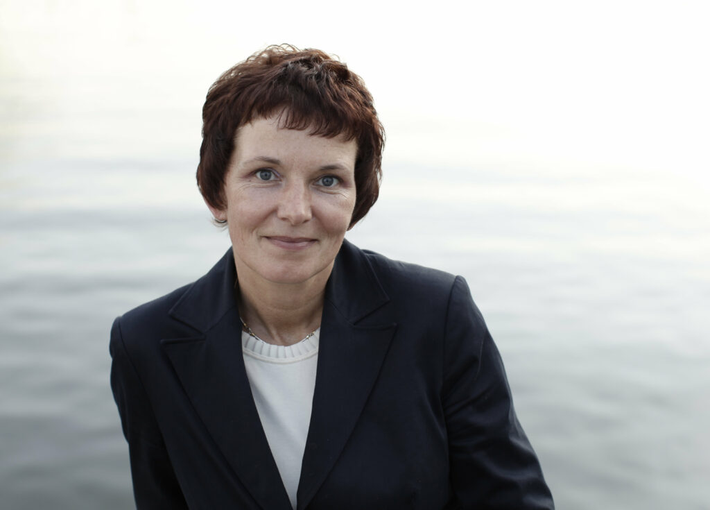 Porträtfoto von Professorin Andrea Zirm